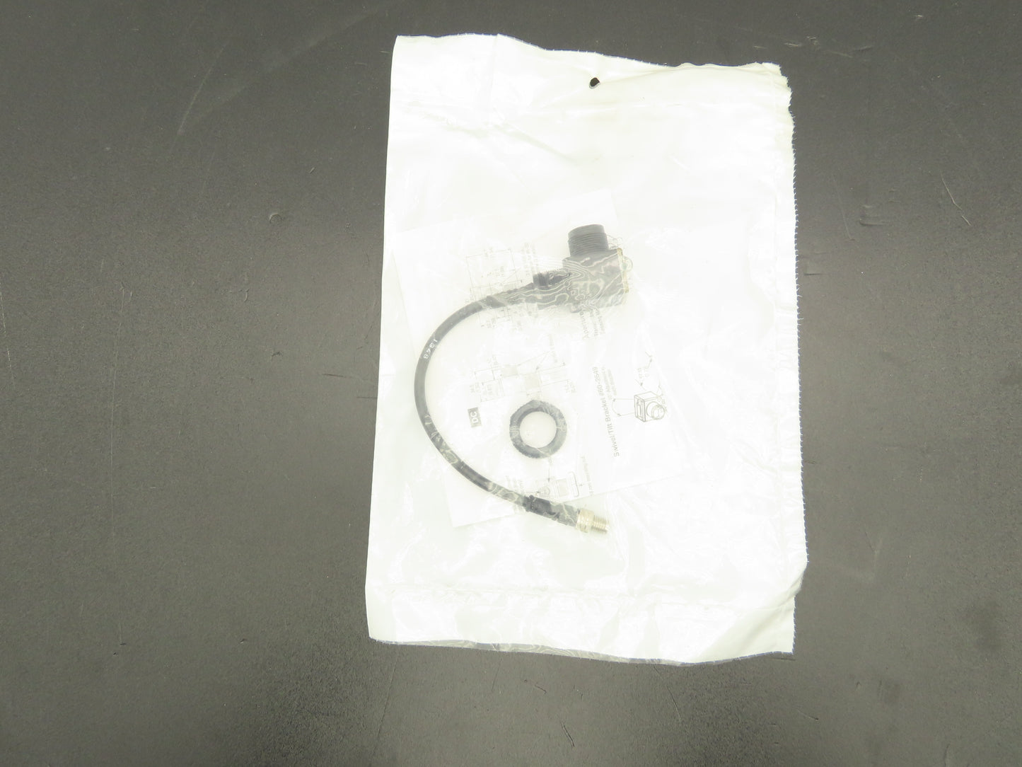 A-B 42EF-E1EZB-Y4 Photoswitch Rightsight Transmitted Beam Source 11-30VDC