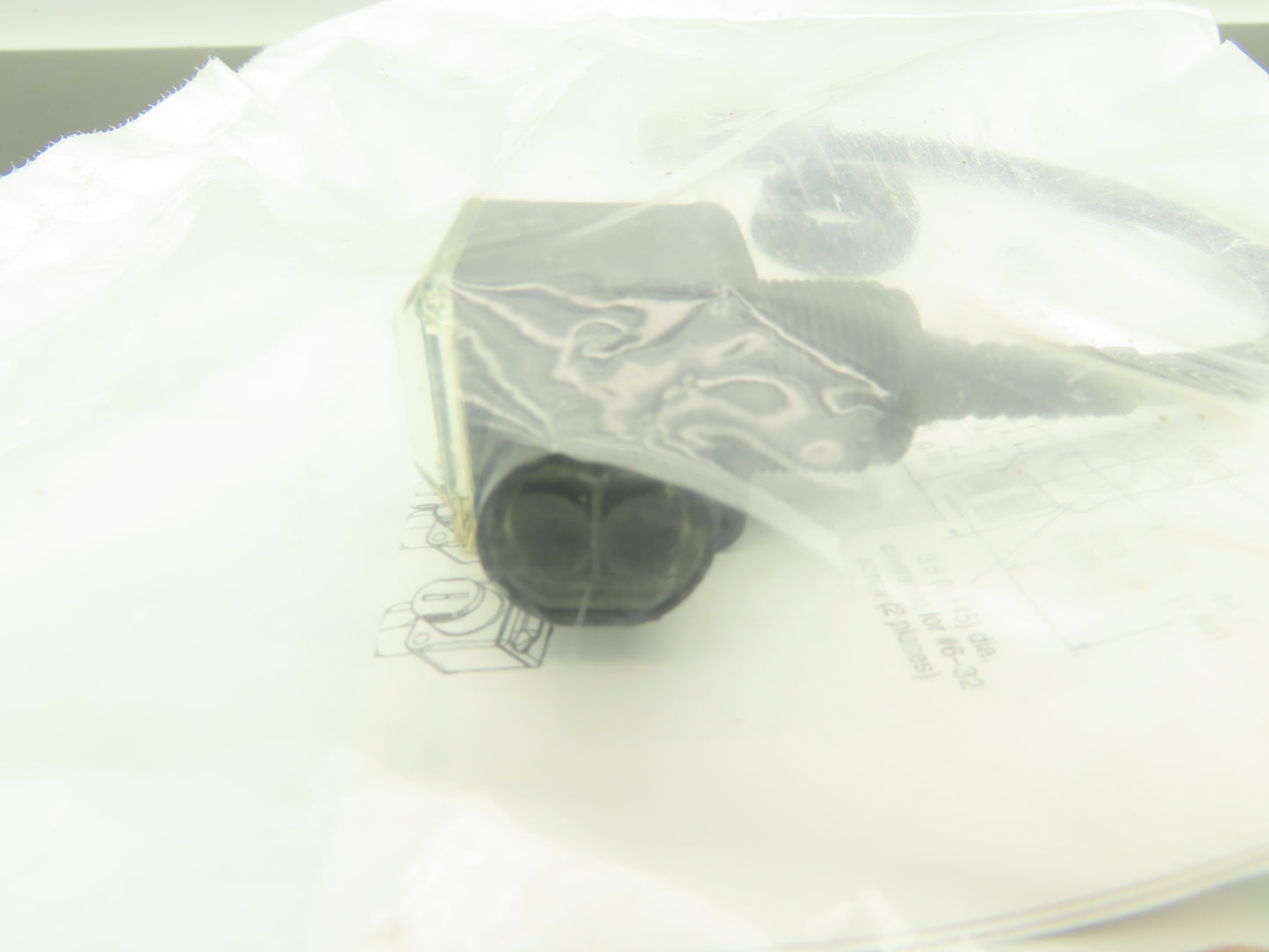 A-B 42EF-E1EZB-Y4 Photoswitch Rightsight Transmitted Beam Source 11-30VDC