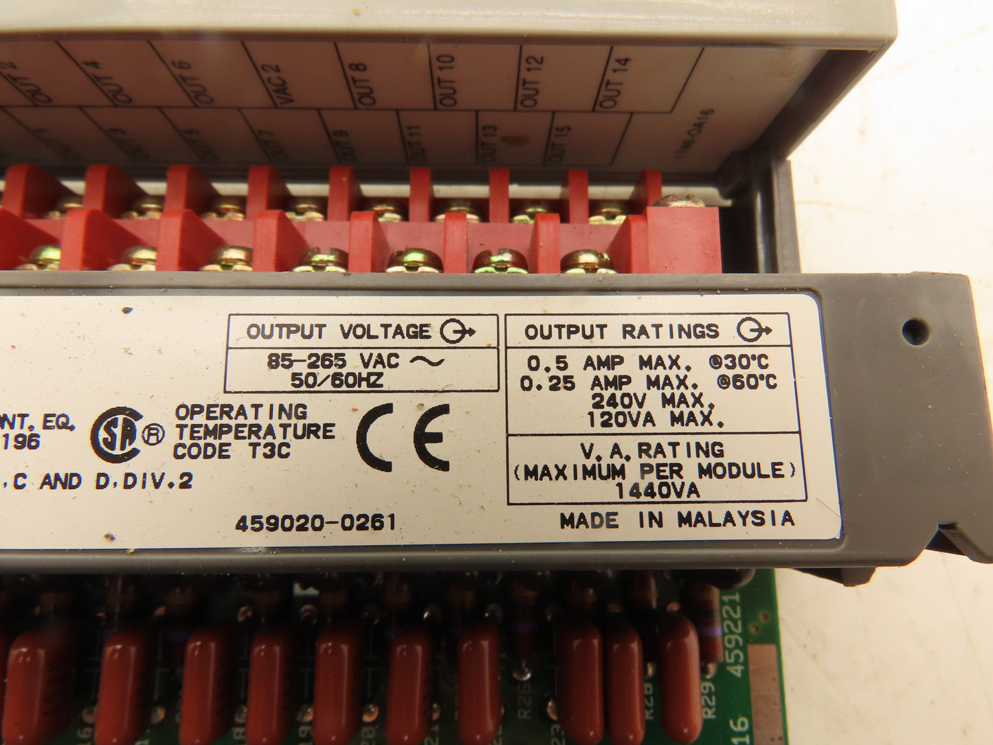 Allen Bradley 1746-OA16 SLC500 Series D Output Module Triac