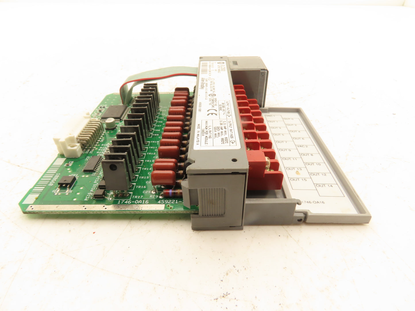 Allen Bradley 1746-OA16 SLC500 Series D Output Module Triac