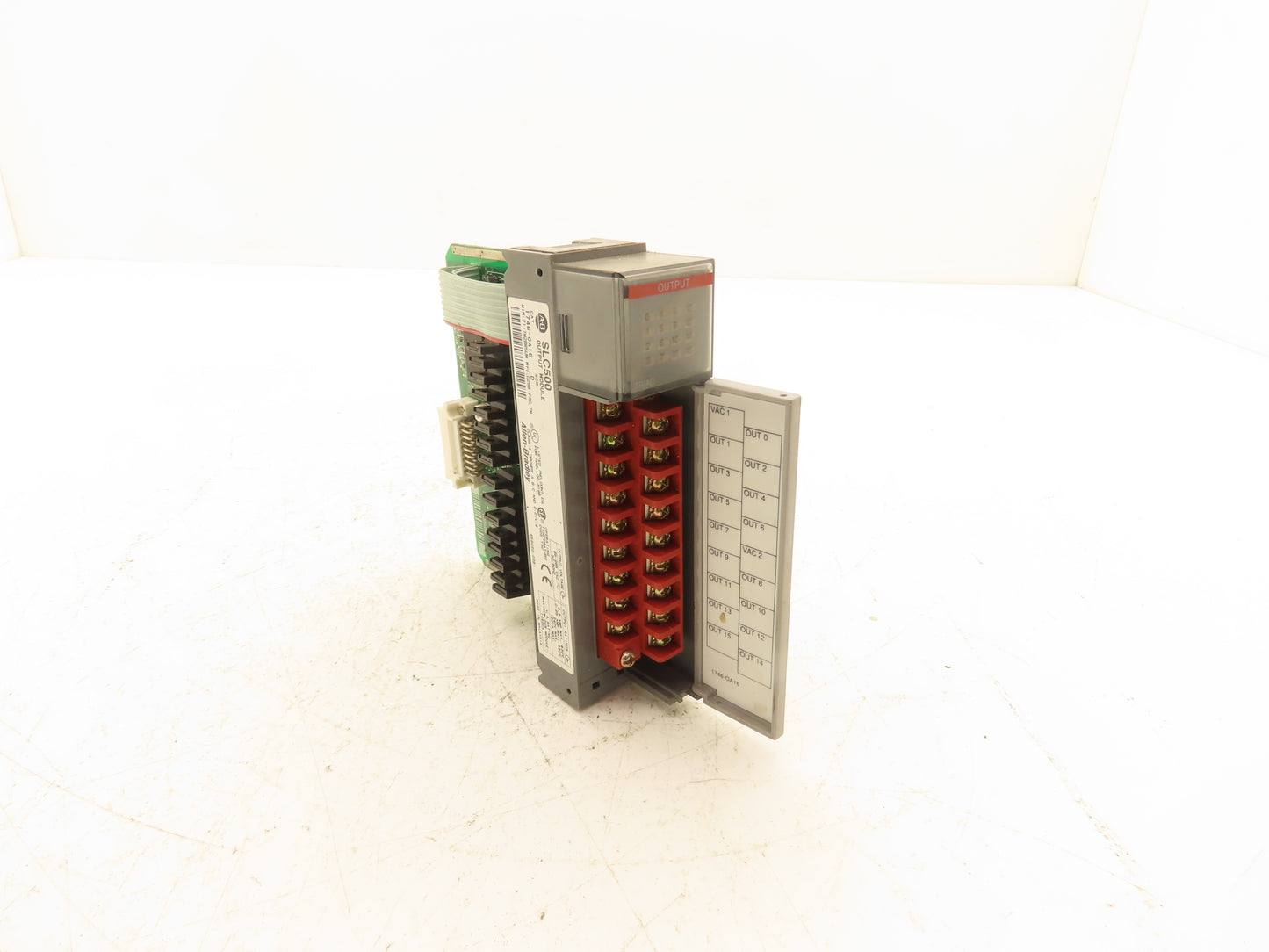 Allen Bradley 1746-OA16 SLC500 Series D Output Module Triac