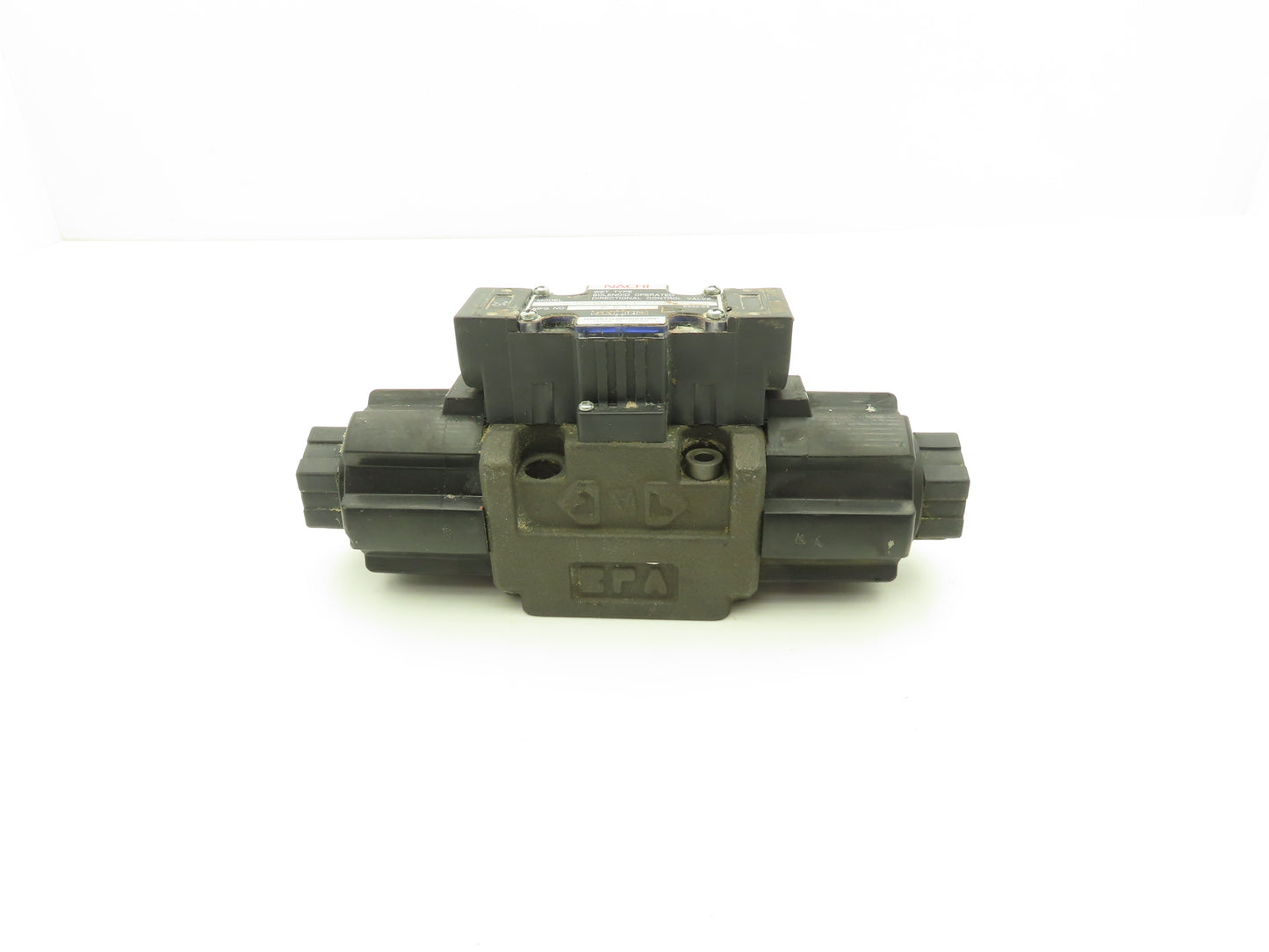 Nachi Hydraulic Directional Control Solenoid Valve 115VAC