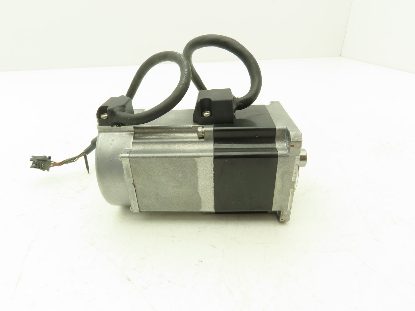 Tamagawa TS4607N7138E200 TBL-i II AC Servo Motor 0.2kw 200V 3000 RPM