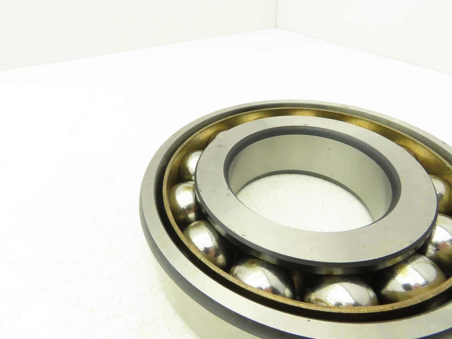 SKF 7319BEA G Angular Contact Ball Bearing Brass 95mm ID x 200mm OD x 45mm Width