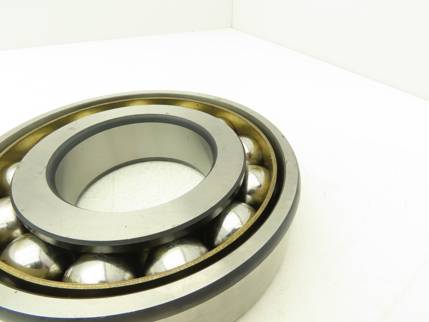SKF 7319BEA G Angular Contact Ball Bearing Brass 95mm ID x 200mm OD x 45mm Width