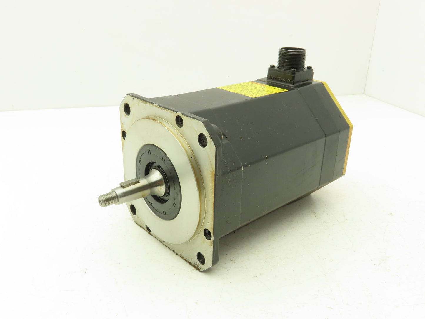 Fanuc A06B-0227-B000 AC Servo Motor 1.6kw 3000 RPM Encoder A860-2000-T301
