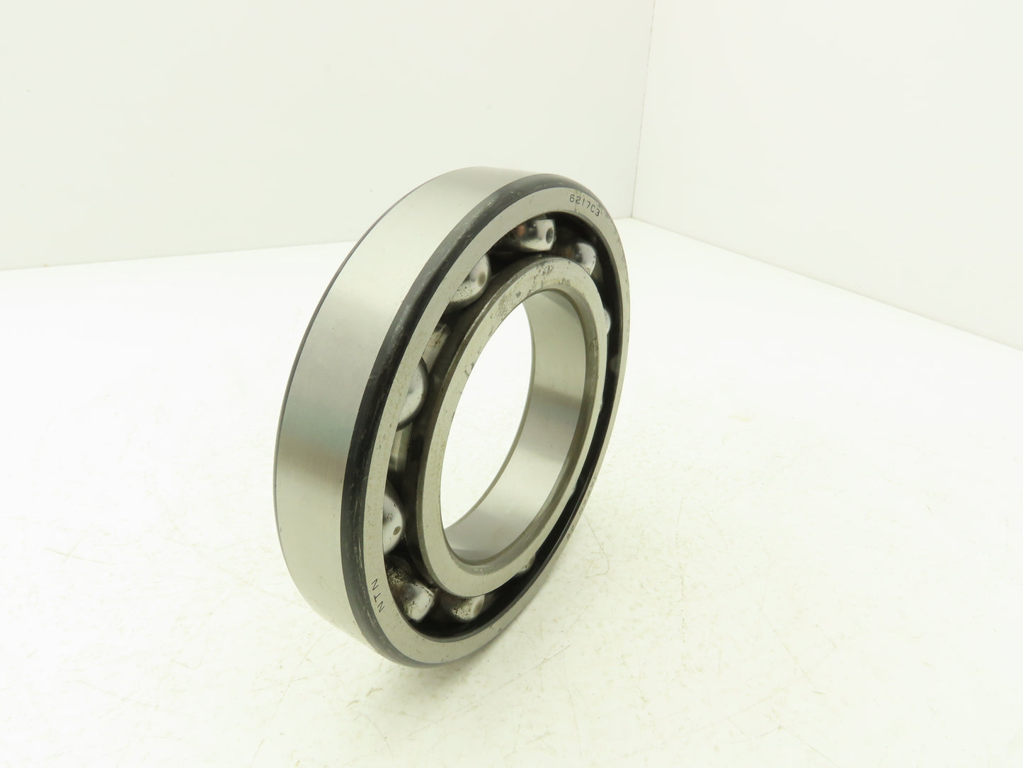 NTN 6217C3 Radial/ Deep Groove Ball Bearing 85mm ID x 150mm OD x 28mm Width
