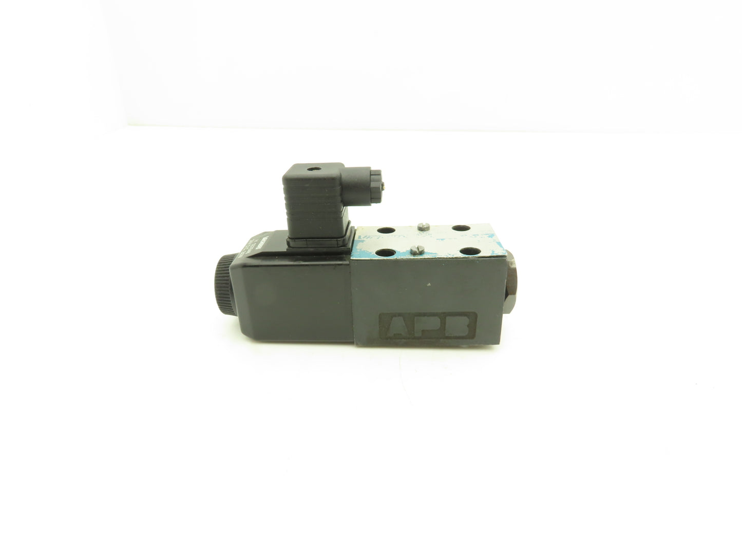 Vickers DG4V-3-2A-M-U-H-7-60 Hydraulic Solenoid Operated Directional Valve 24VDC