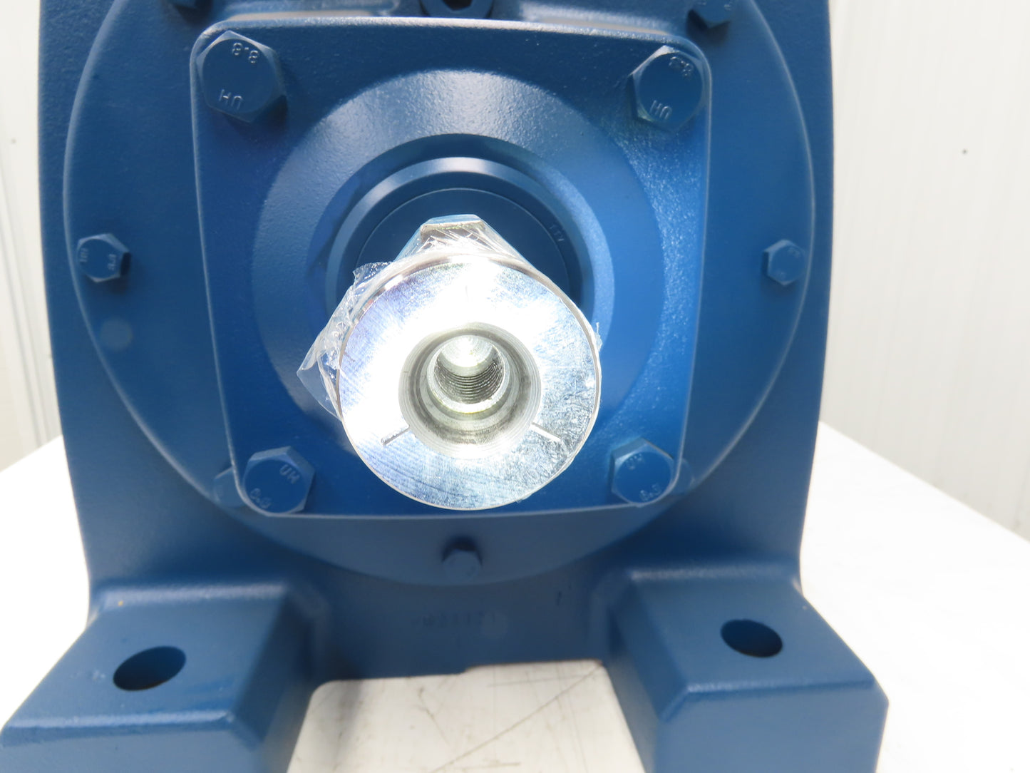 Sew Eurodrive R147 AD6 Inline Helical Gearbox 46.65 Reducer 38 RPM 115100 In-Lb