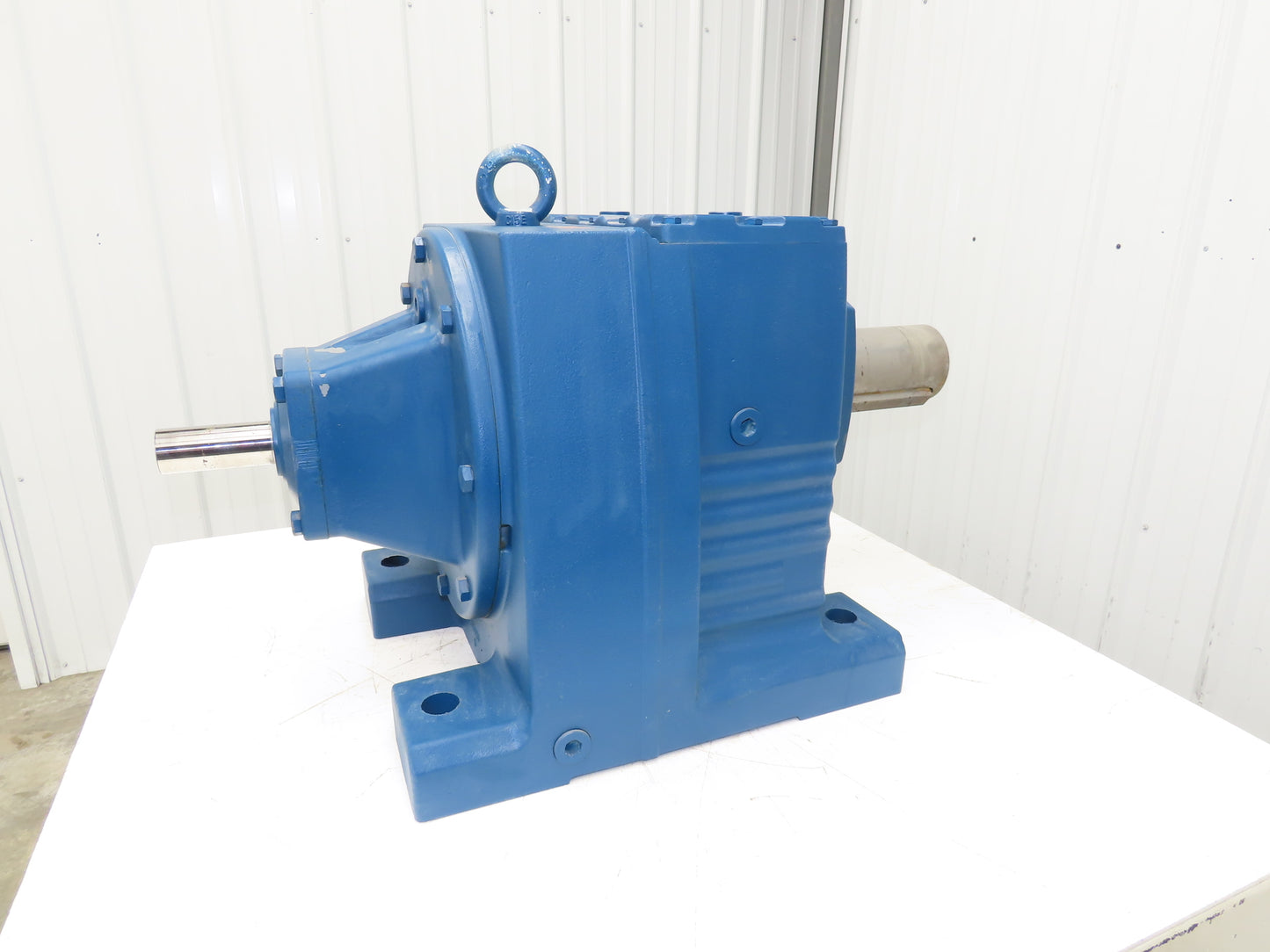 Sew Eurodrive R147 AD6 Inline Helical Gearbox 46.65 Reducer 1750/38 RPM