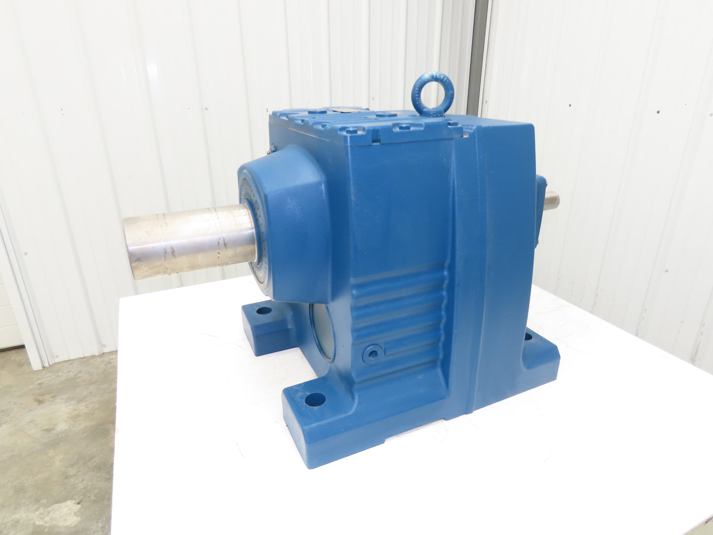 Sew Eurodrive R147 AD6 Inline Helical Gearbox 46.65 Reducer 1750/38 RPM