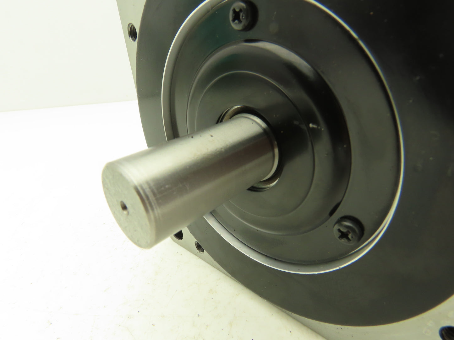 Yaskawa SGMPS-15A2E21 AC Servo Motor 1500W 200V 3000 RPM