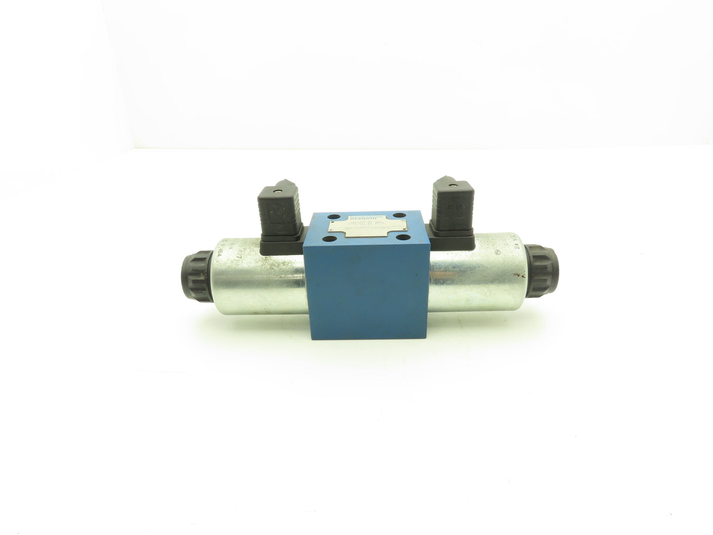 Rexroth 4WE10U31/CG24N9K4 Hydraulic Solenoid Directional Control Valve 24VDC