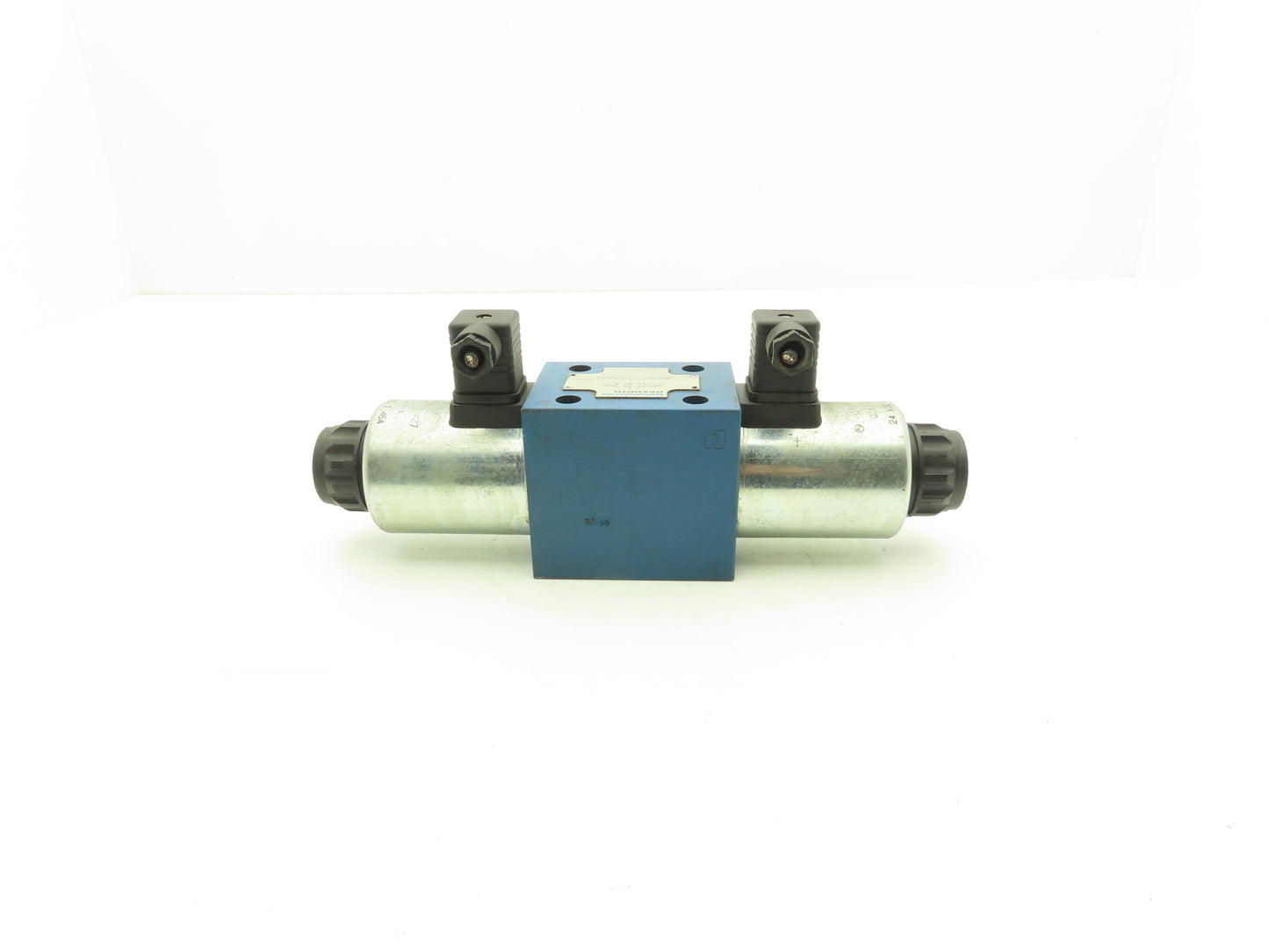 Rexroth 4WE10U31/CG24N9K4 Hydraulic Solenoid Directional Control Valve 24VDC