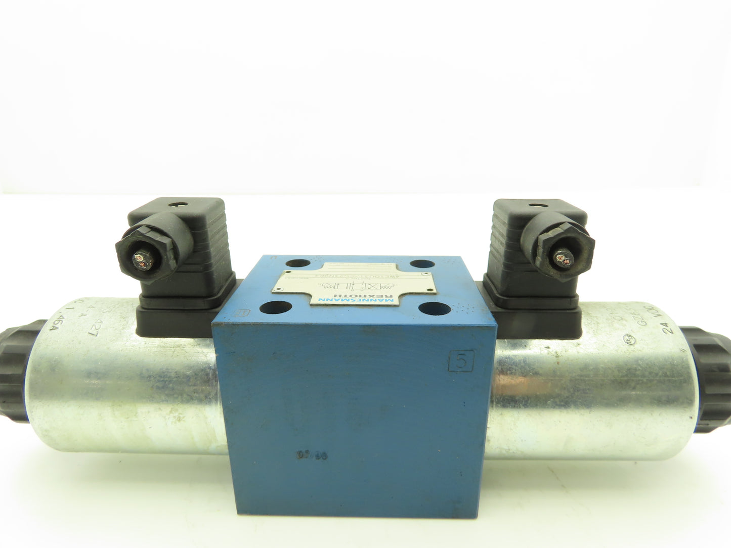 Rexroth 4WE10U31/CG24N9K4 Hydraulic Solenoid Directional Control Valve 24VDC