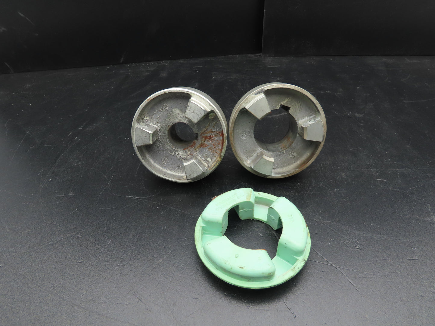 Magnaloy Model 300 Flex Coupling Hub Aluminum 1-5/8" & 1" Bores With Keyway