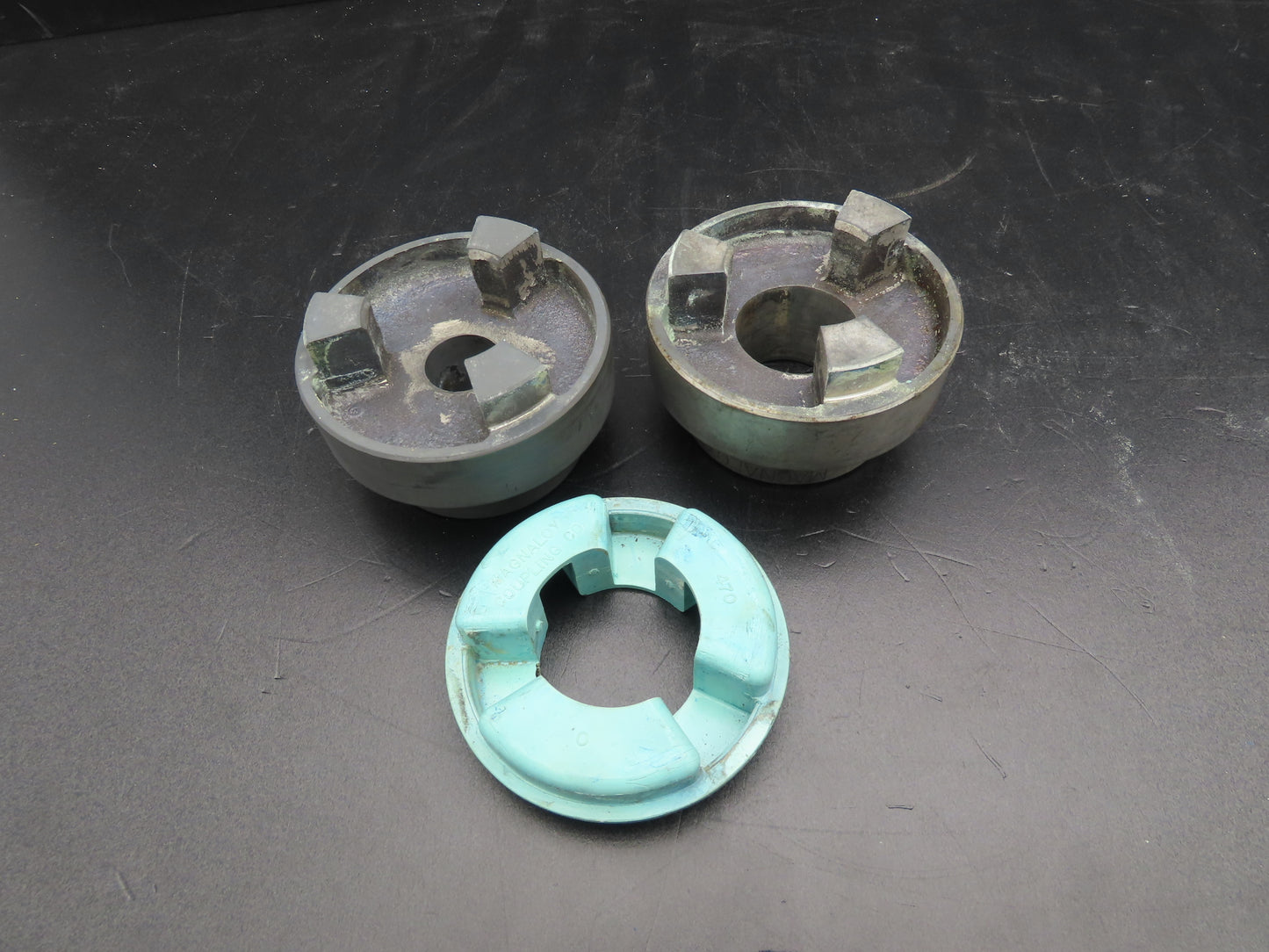 Magnaloy Model 400 Flex Coupling Hub Aluminum 1-5/8" & 1" Bores With Keyway