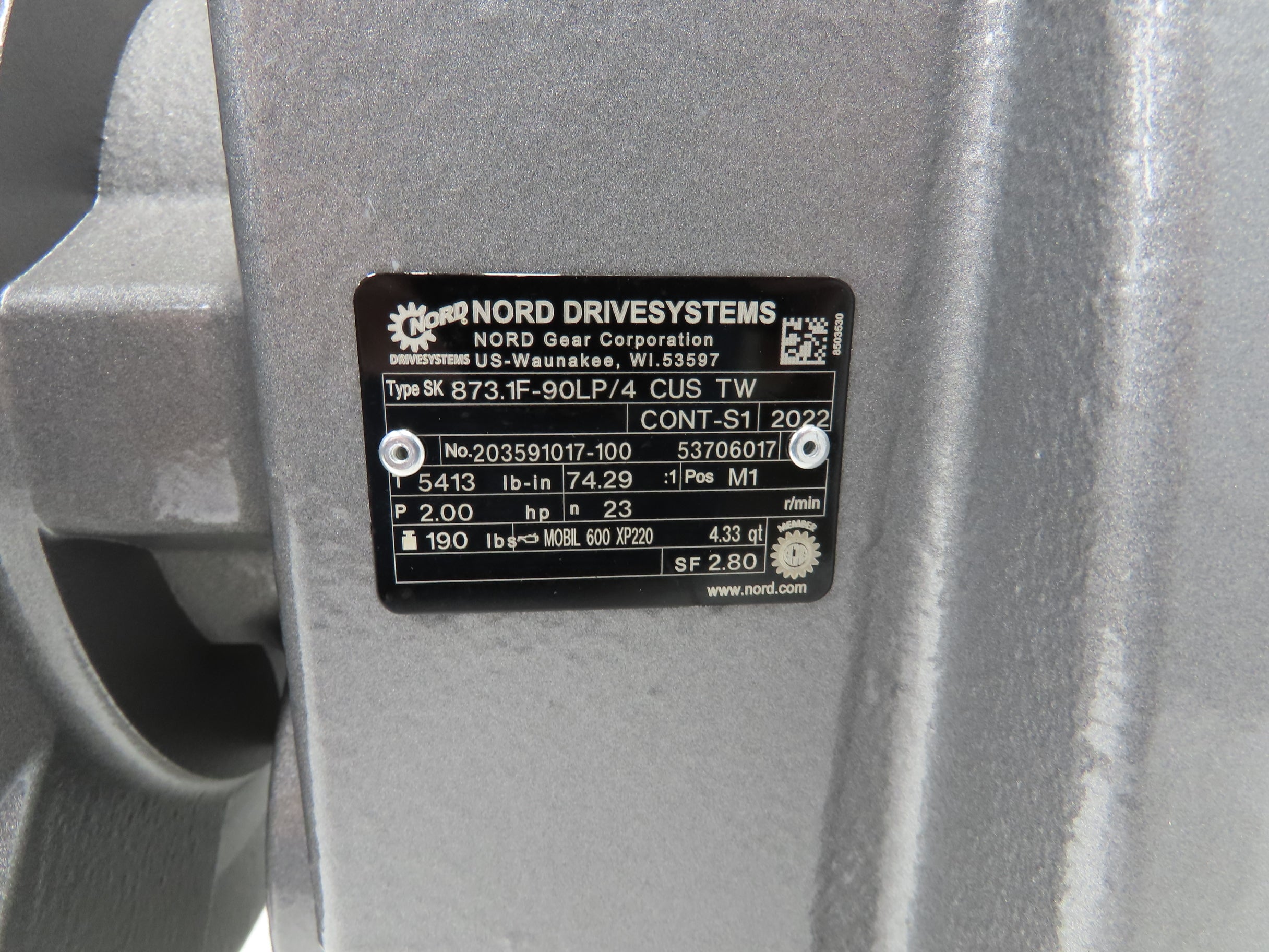Nord SK873.1F-90LP/4 CUS TW Inline Gearmotor 74.29 Ratio 2Hp 23rpm 230 ...