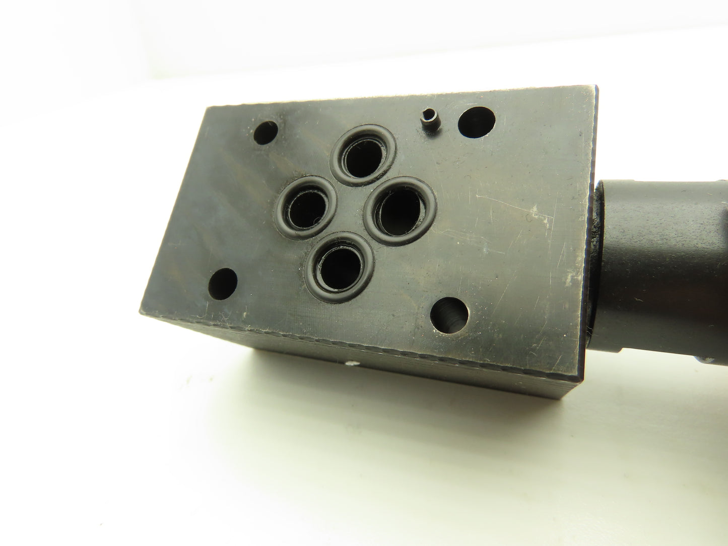 Vickers DGMC-3-PT-AW-41 Hydraulic Flow Control Relief Valve D03