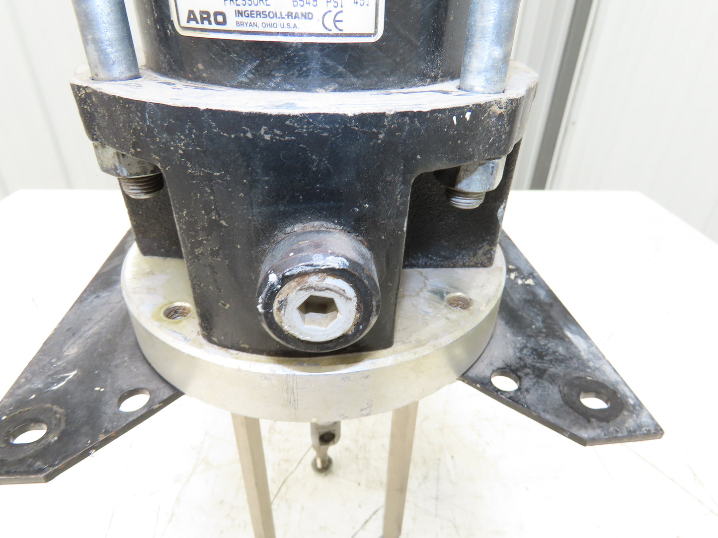 Ingersoll Rand ARO 67120-P43 Pneumatic Extrusion Pump Air Motor Only
