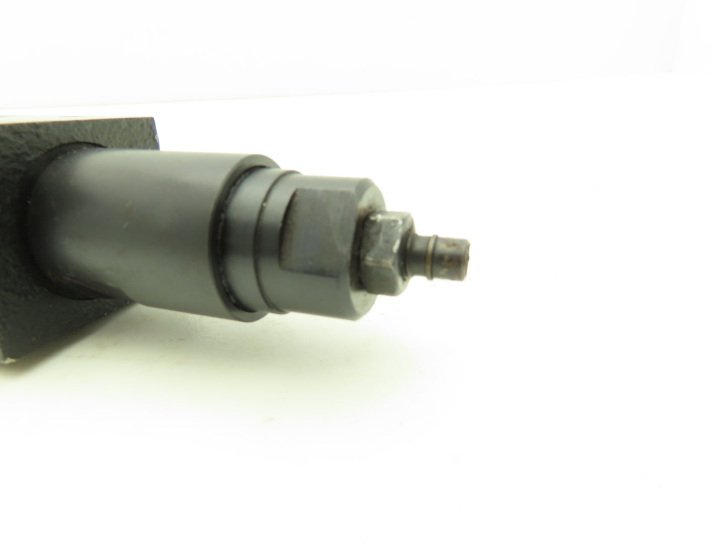 Vickers DGMC-3-PT-AW-41 Hydraulic Flow Control Relief Valve D03