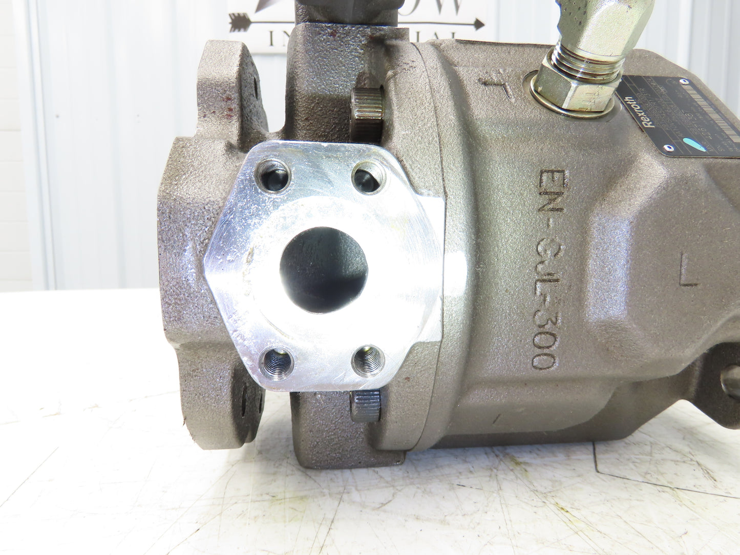 Rexroth AA10VS045DFR1/31R-PKC62K02 Hydraulic Piston Pump Series 31