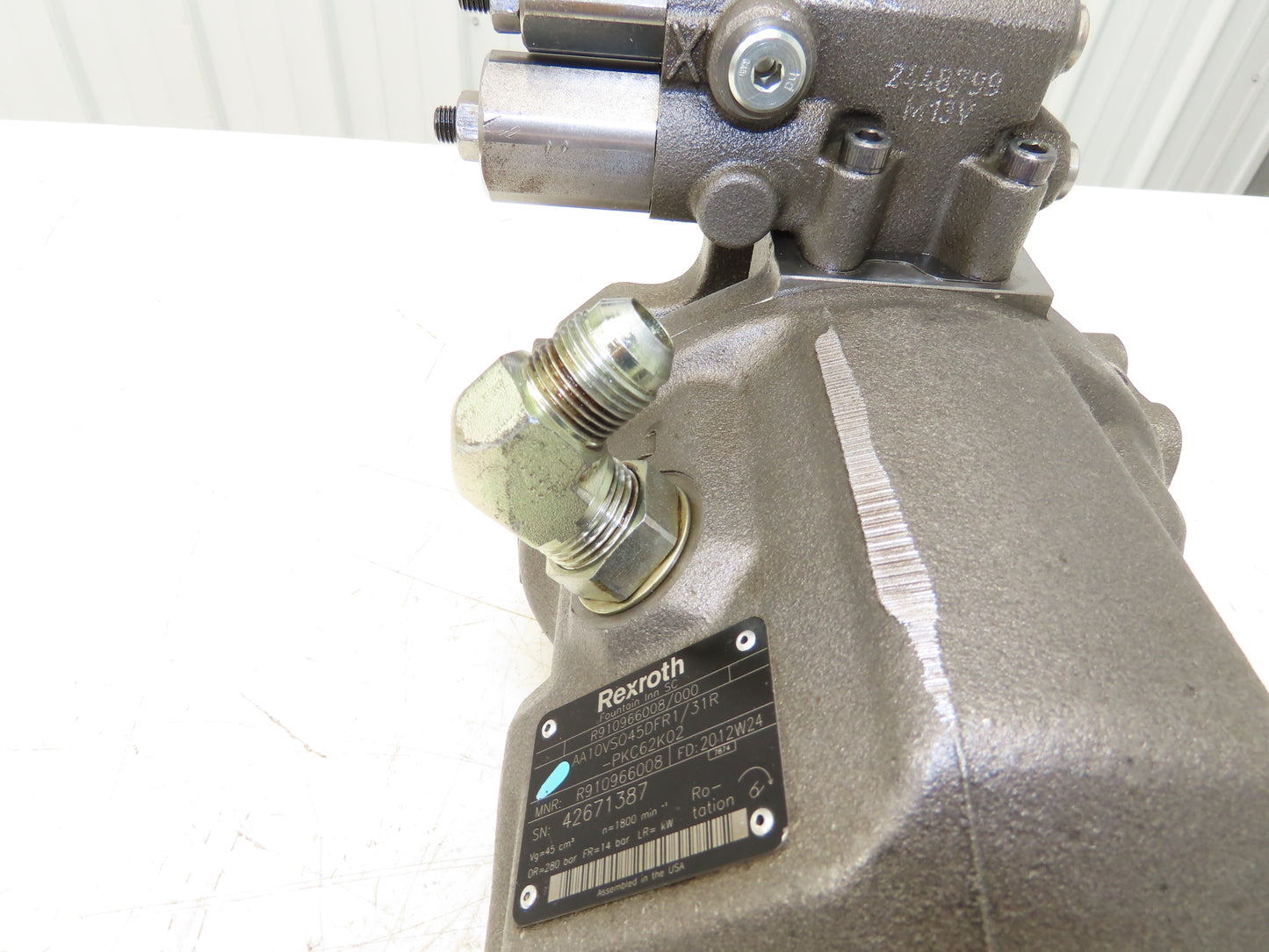 Rexroth AA10VS045DFR1/31R-PKC62K02 Hydraulic Piston Pump Series 31