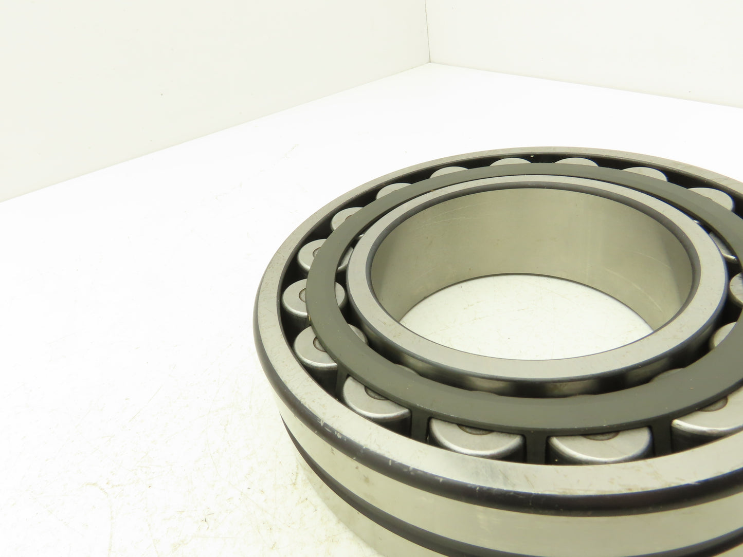 FAG 22222EK.C3 Spherical Roller Bearing 110mm ID x 200mm OD x 53mm W