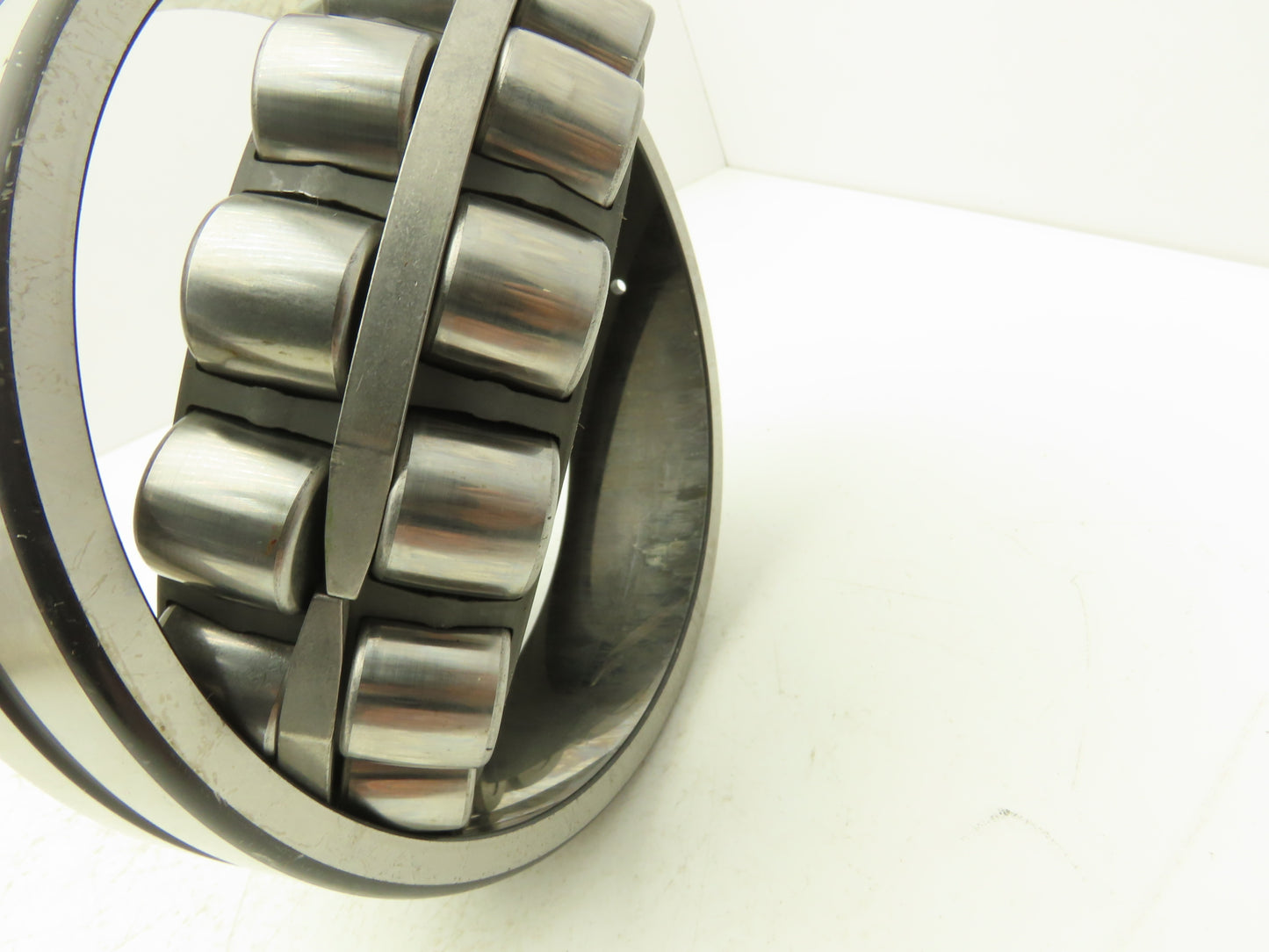 FAG 22222EK.C3 Spherical Roller Bearing 110mm ID x 200mm OD x 53mm W