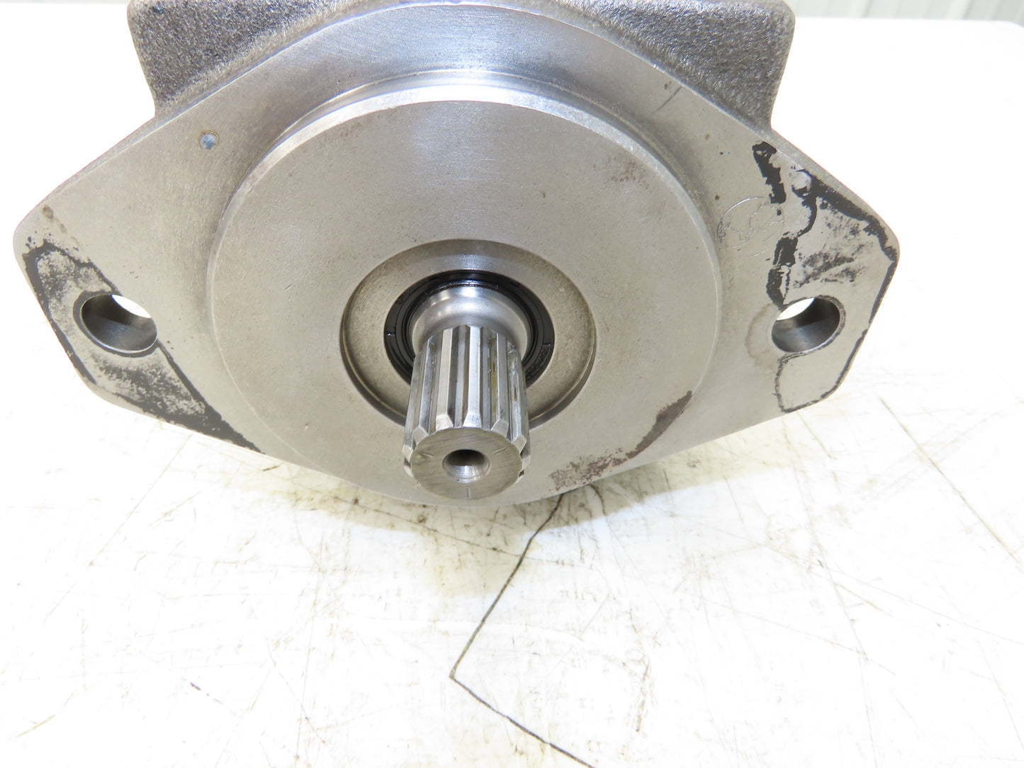 Denison T6C 005 3R00 B1 NOP Hydraulic Single Vane Pump 2800rpm 70.3 ML/REV