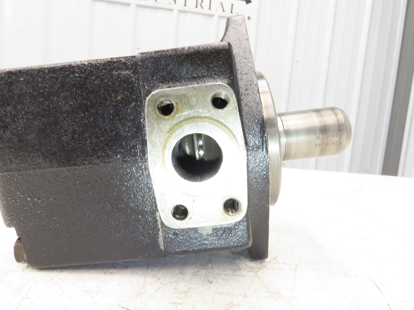 Denison T6C 005 3R00 B1 NOP Hydraulic Single Vane Pump 2800rpm 70.3 ML/REV