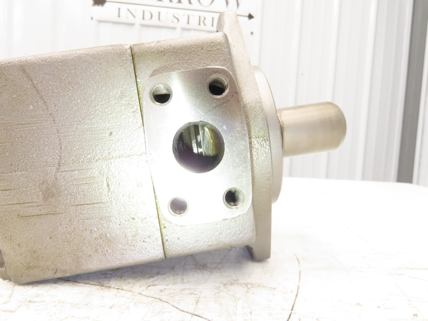 Denison T6C 005 3R00 B1 NOP Hydraulic Single Vane Pump 2800rpm 70.3 ML/REV