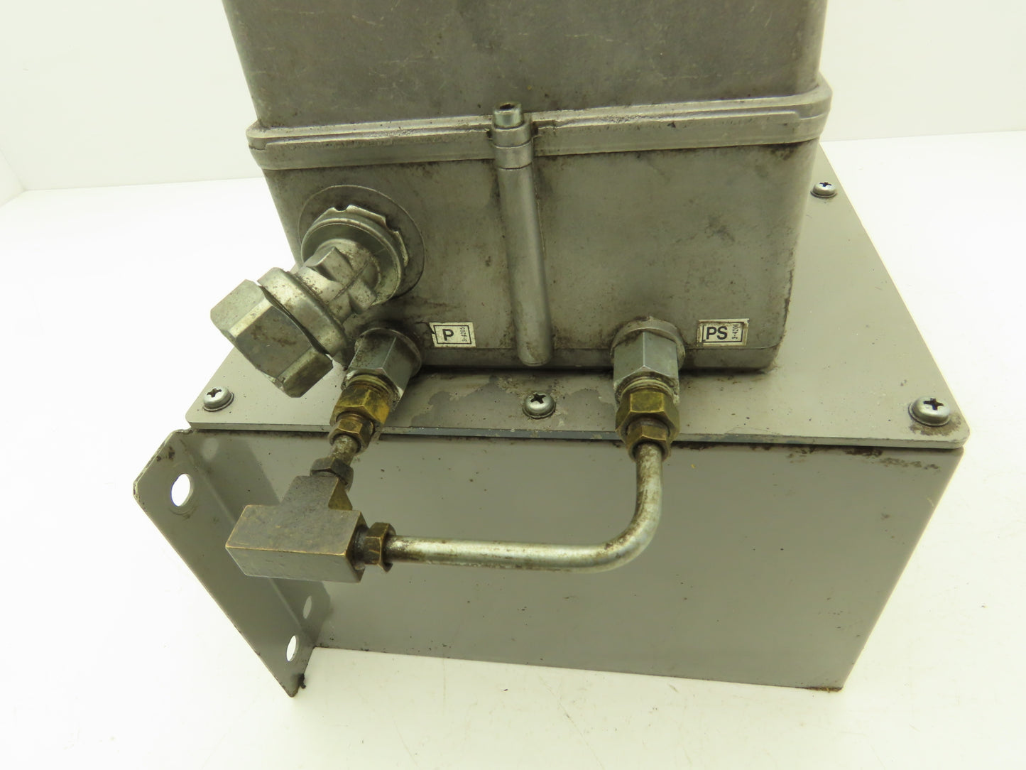 Showa LCB3 10340 Lubricator Oil Pump Oiler 10.9L Tank 0.1 L/Min 100/110V 1PH