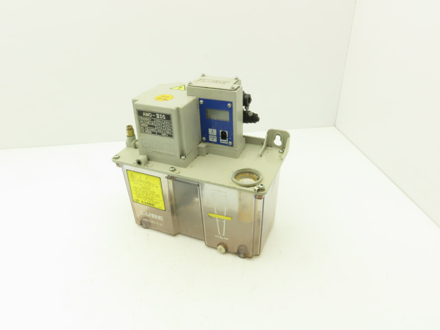Showa LCB30305C-04 Lubricator Oil Pump Oiler 10.9L Tank 0.1 L/Min 100/110V 1PH