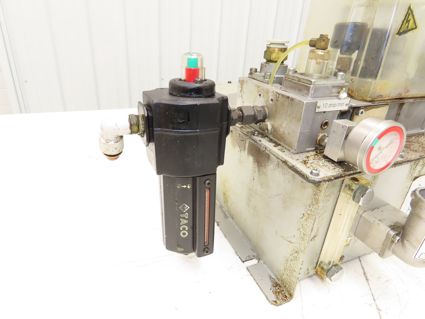 Taco Azbil MCB-B6L3-BY20 Pneumatic Lubricator Oil Mist Sprayer Pump 5 Gal 110V