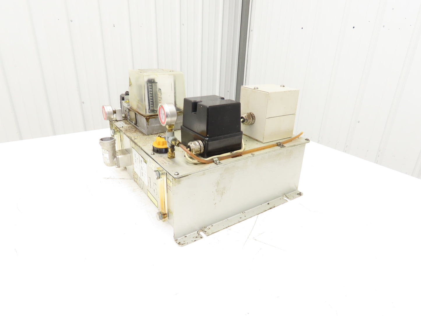 Taco Azbil MCB-B6L3-BY20 Pneumatic Lubricator Oil Mist Sprayer Pump 5 Gal 110V