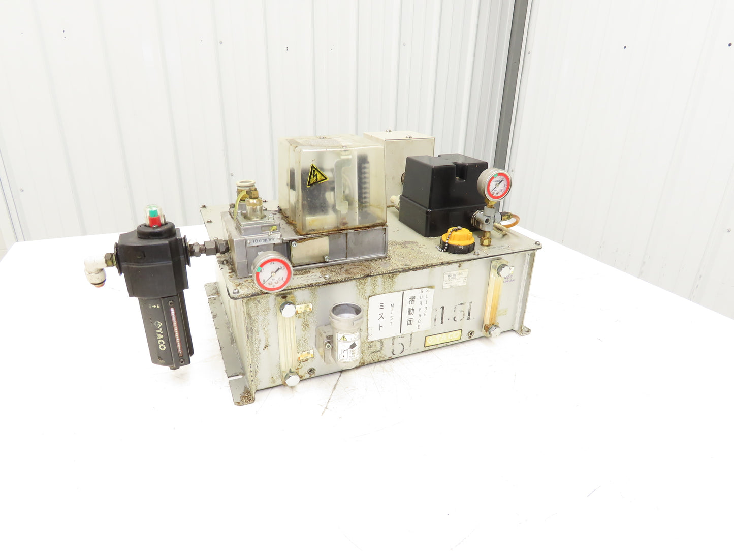 Taco Azbil MCB-B6L3-BY20 Pneumatic Lubricator Oil Mist Sprayer Pump 5 Gal 110V