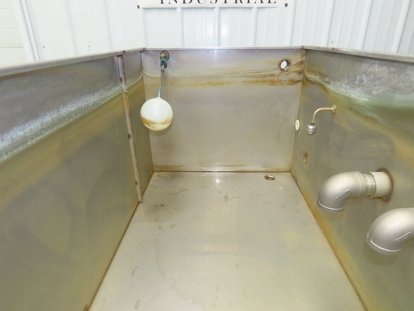 Stainless Steel Tank 100 Gallon 3/4 Top 15 Gauge 53x23.5x20"