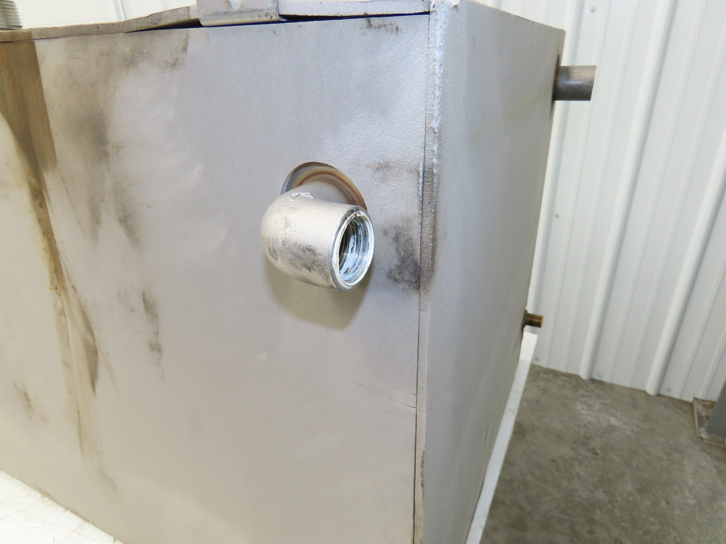 Stainless Steel Tank 75 Gallon 3/4 Top 15 Gauge 48.25x19x20"