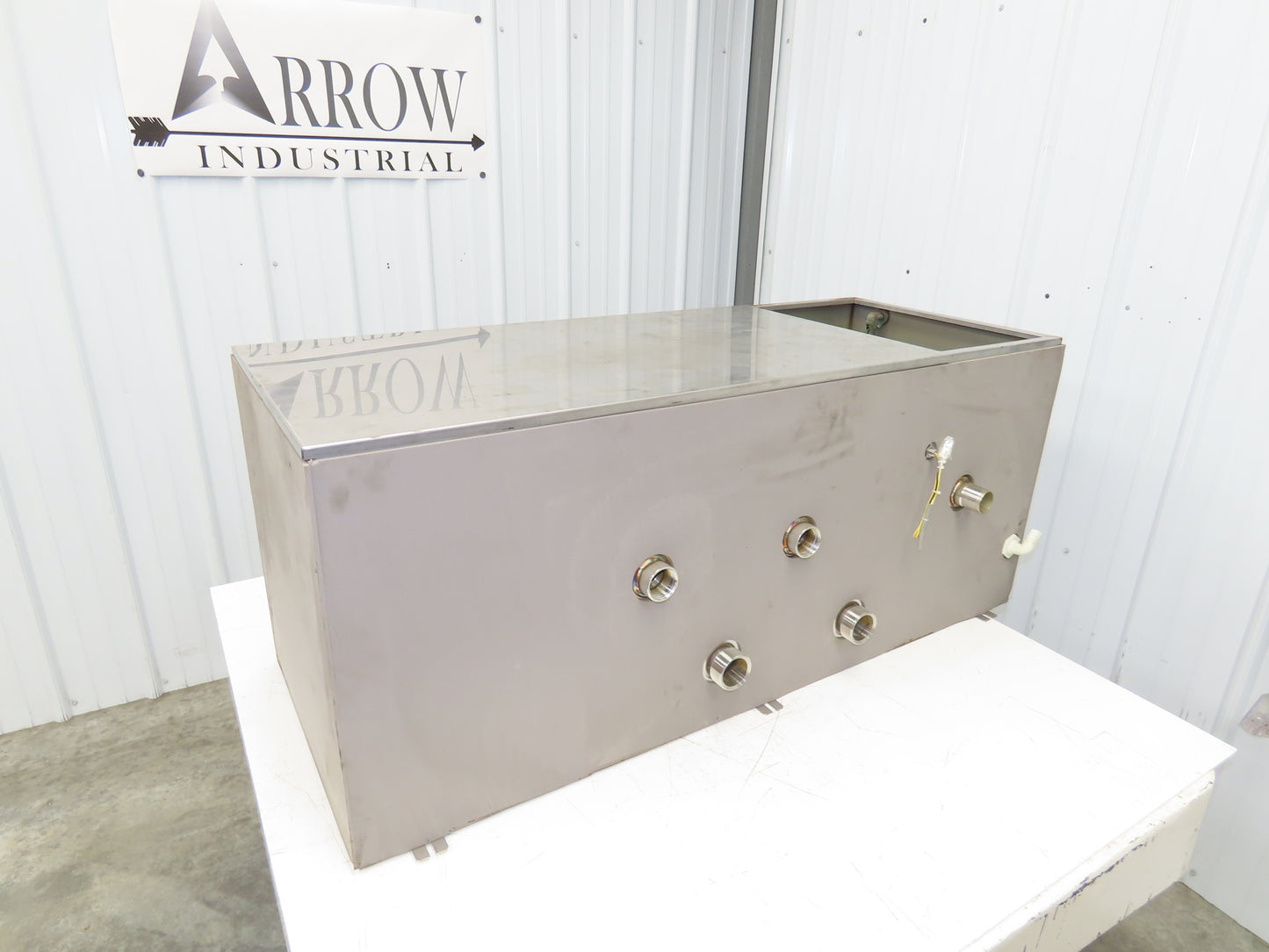 Stainless Steel Tank 75 Gallon 3/4 Top 15 Gauge 48.25x19x20"