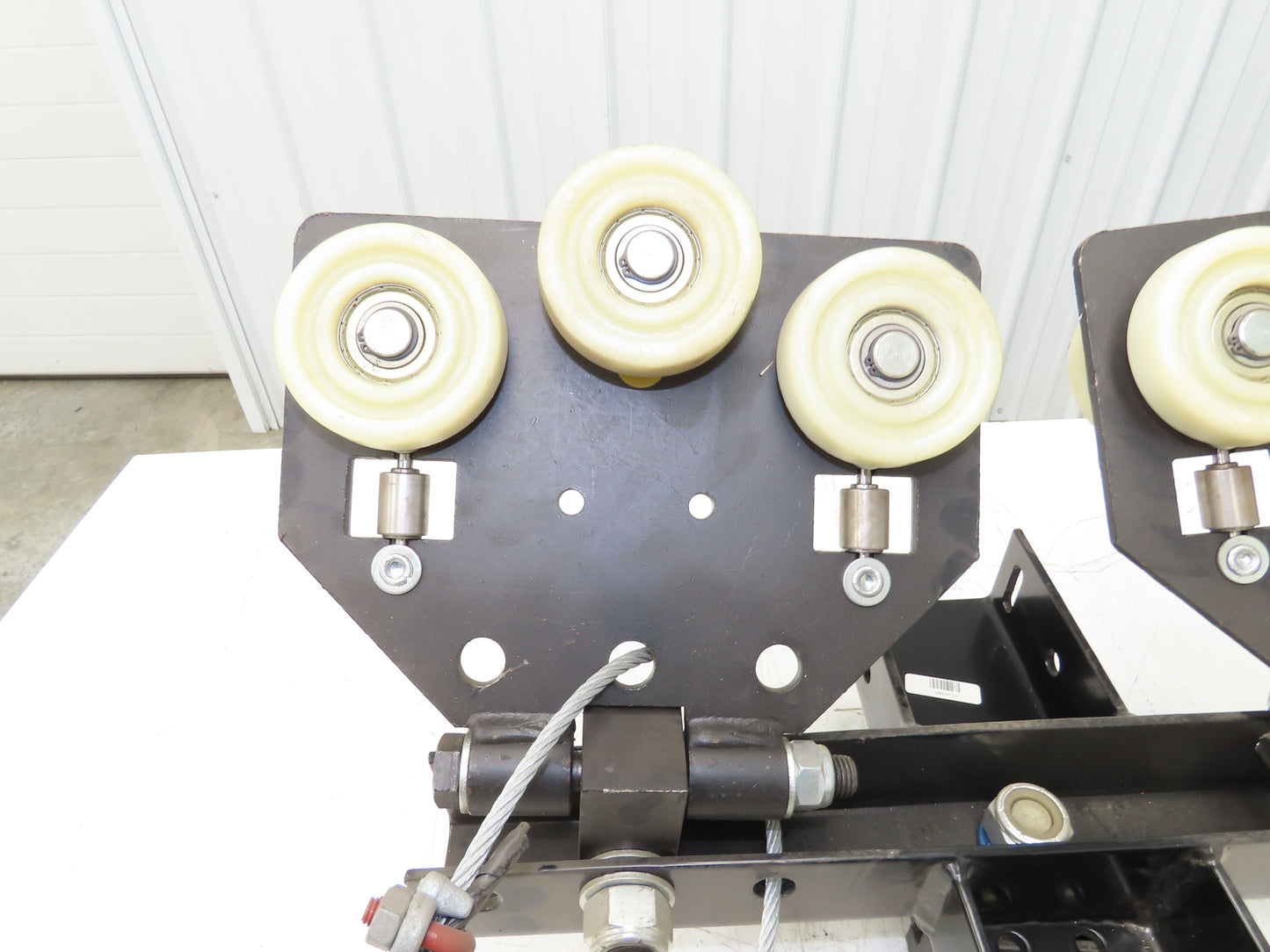 Knight Global MRES5735 Bridge Crane End Truck for RAD7510 Rail 3000Lb MRES77351