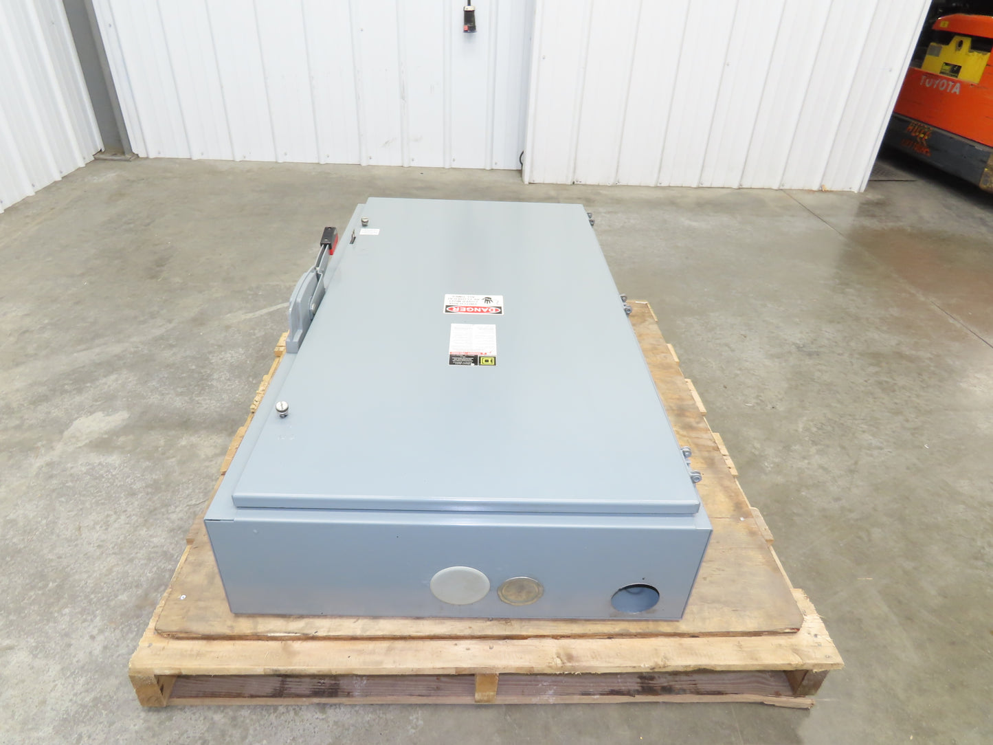 Square D H365N Safety Disconnect Switch 400A 600V 3 Pole Fused Type E04