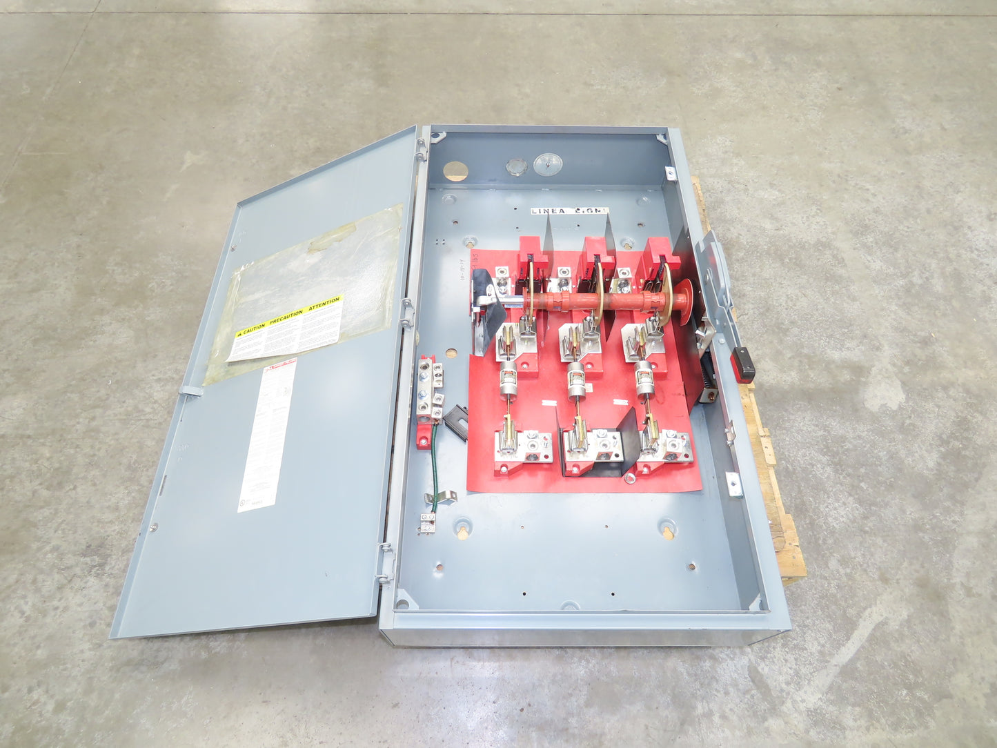 Square D H365N Safety Disconnect Switch 400A 600V 3 Pole Fused Type E04