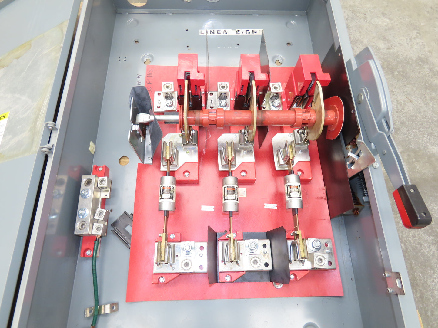 Square D H365N Safety Disconnect Switch 400A 600V 3 Pole Fused Type E04