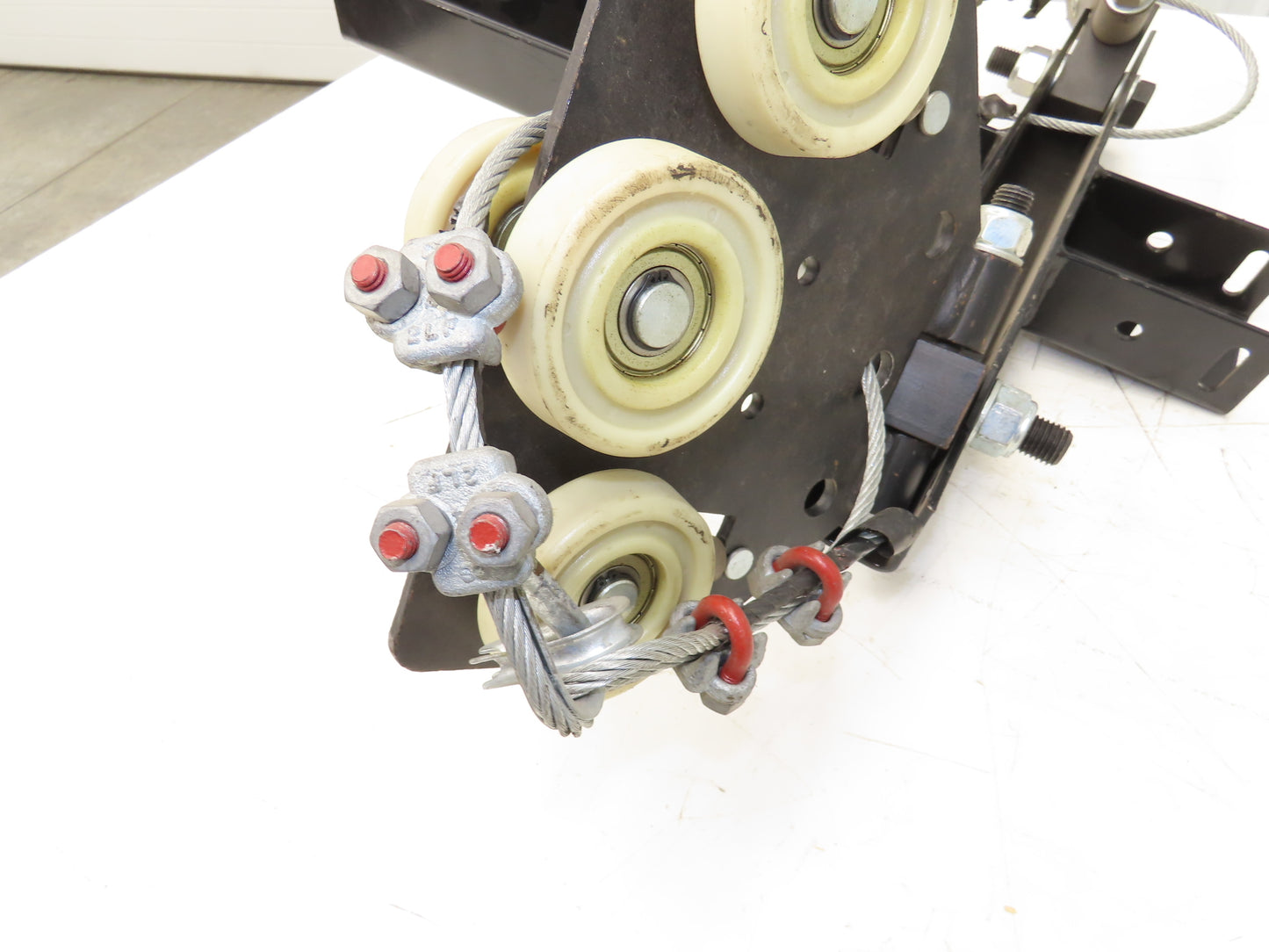 Knight Global MRES5735 Bridge Crane End Truck for RAD7510 Rail 3000Lb MRES77351