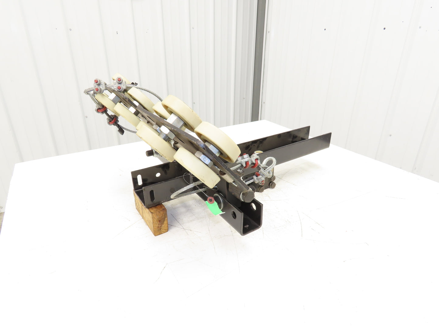 Knight Global MRES5735 Bridge Crane End Truck for RAD7510 Rail 3000Lb MRES77351