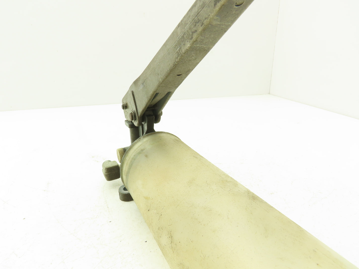Showa SHG 121 Manual Lubricator Grease Hand Pump 1.0cc/stroke 300cc Tube