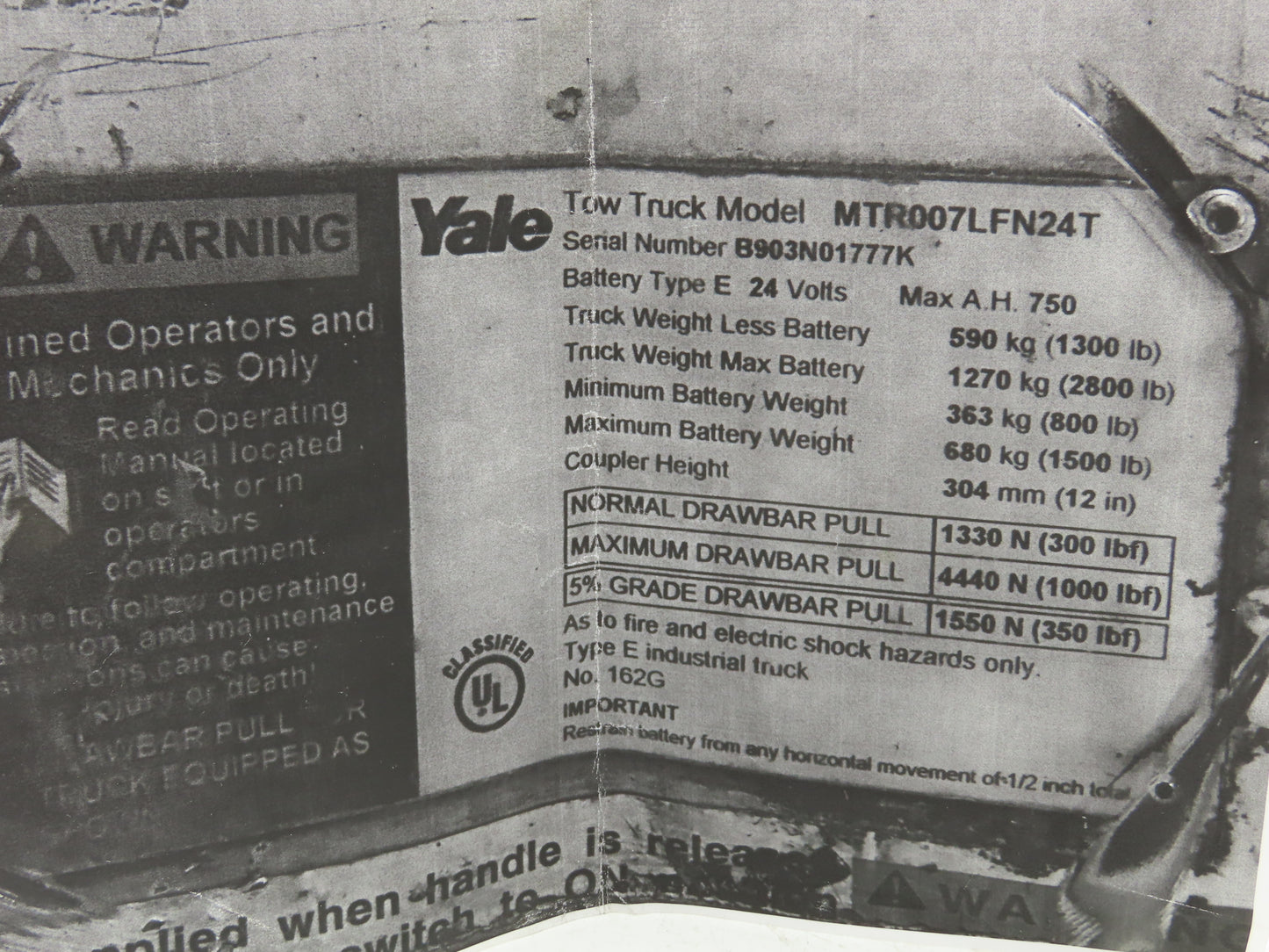 Yale Front End Plastic Shroud Removed From MTR007LFN24T Tow Truck