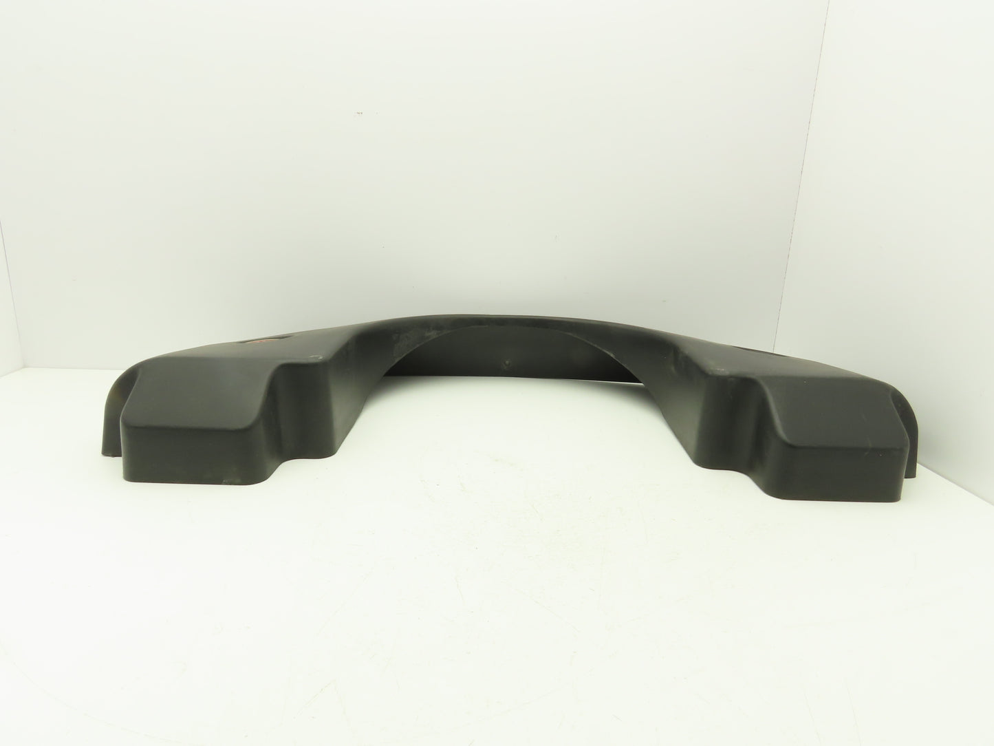 Yale Front End Plastic Shroud Removed From MTR007LFN24T Tow Truck