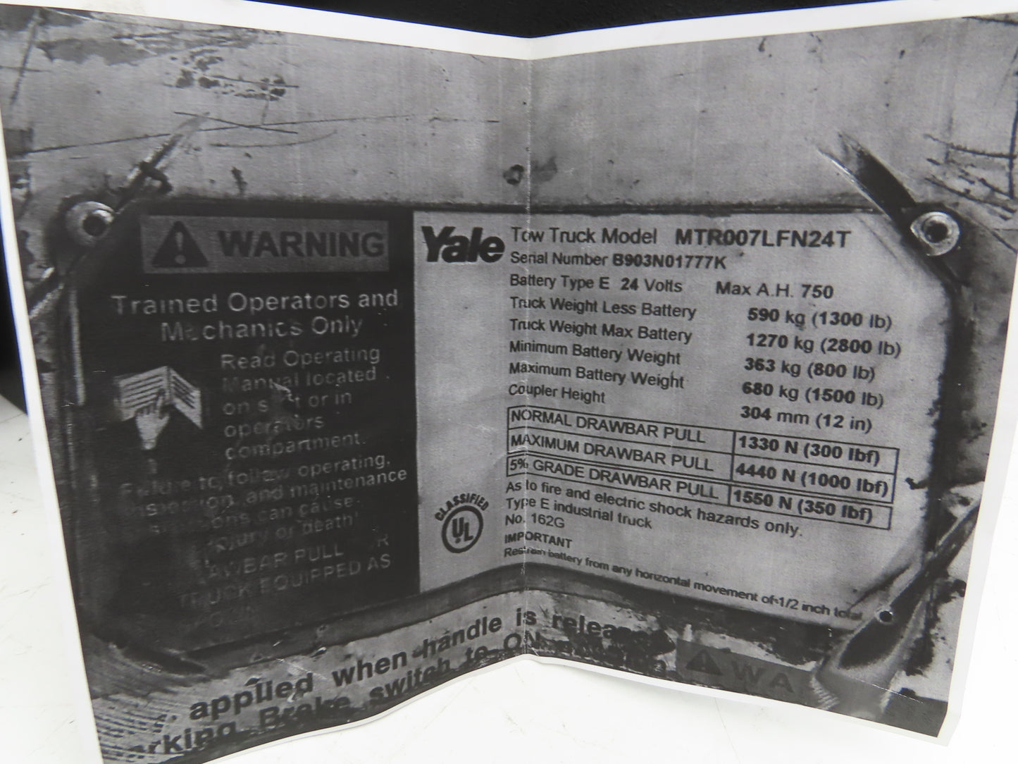 Yale Front End Plastic Shroud Removed From MTR007LFN24T Tow Truck